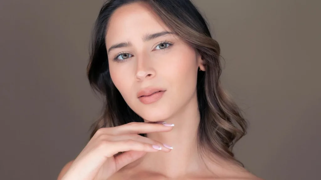 Üçgen Yüz Şekli Nedir ve Nasıl Anlaşılır? 1 Ucgen Yuz Sekli Nedir ve Nasil Anlasilir Üçgen Yüz Şekli Nedir ve Nasıl Anlaşılır?